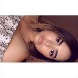 Meet your Posher, Carolina